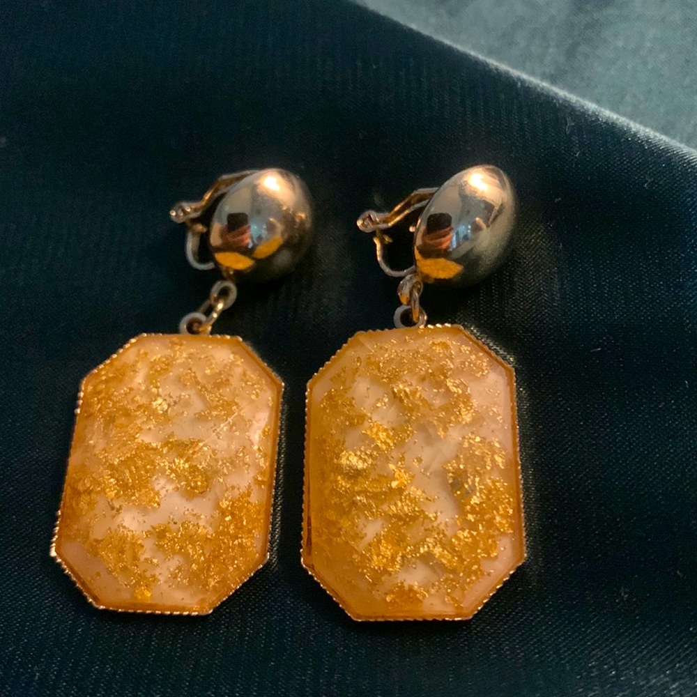 ♥️$5/20♥️ Luxury Look Clip-on Earrings